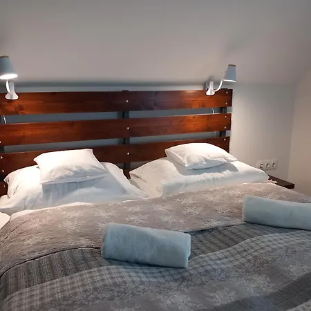 Apartment Partel *